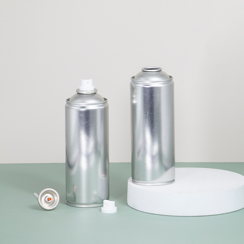 Rust remover aerosol can