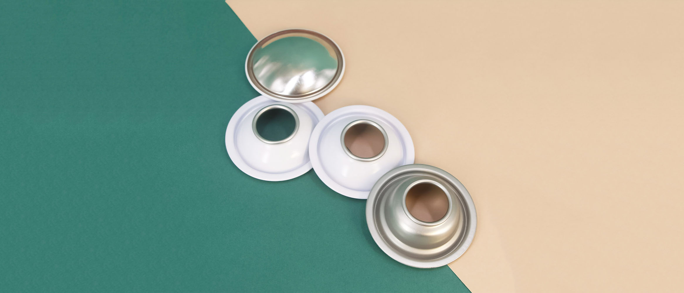 Bình xịt hình nón và mái vòm